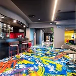 Muraless Art - Worldhotels Crafted