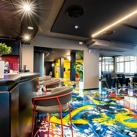 Muraless Art - Worldhotels Crafted Hotel 4*