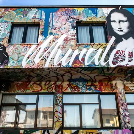 Muraless Art - Worldhotels Crafted Hotel Castel d'Azzano