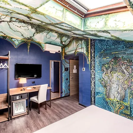 Muraless Art - Worldhotels Crafted Hotel 4*
